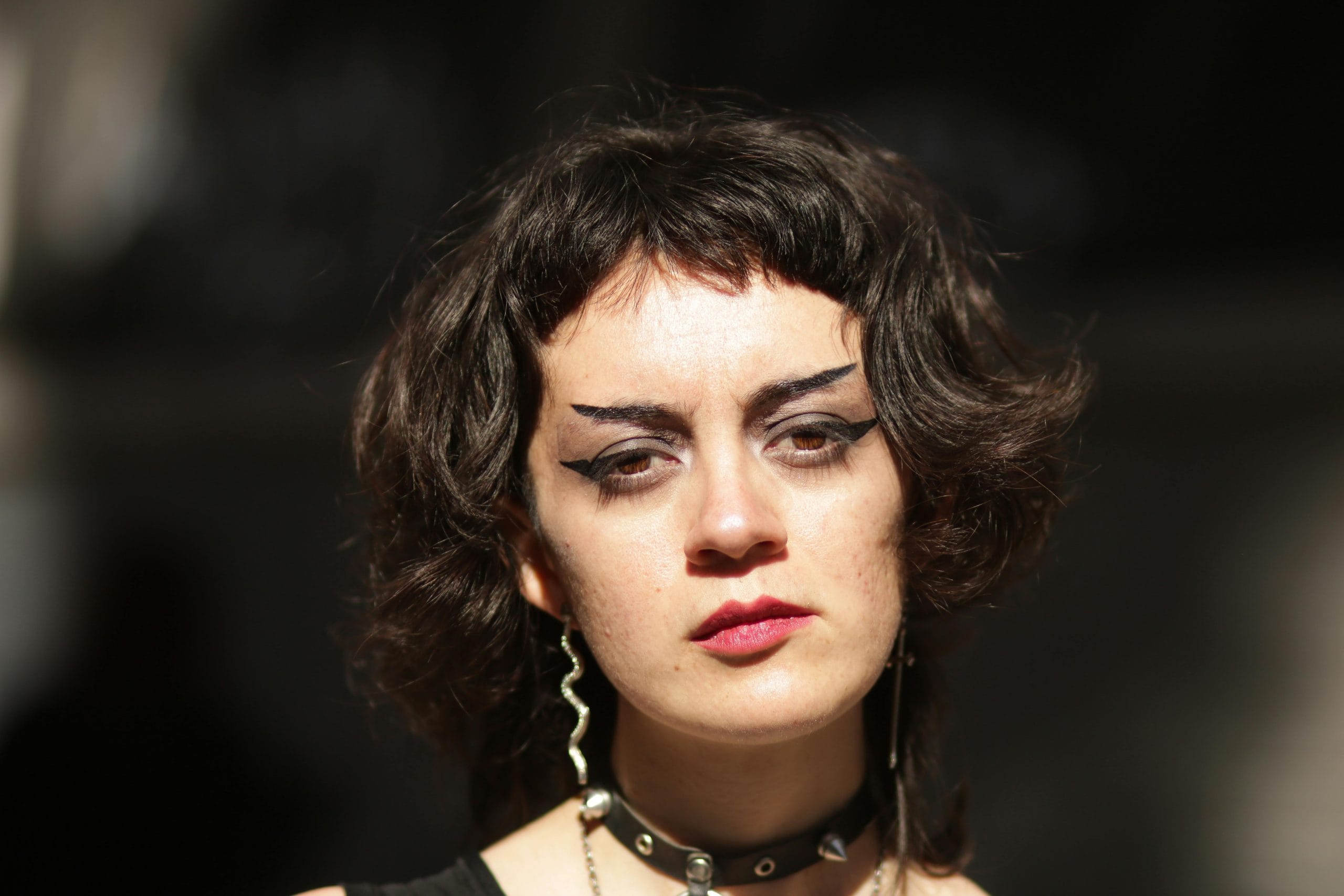 Eyeliner con Pompón – Romantic Lemon - Imagen 2